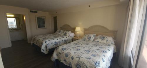 Ortona Park Casa | Coastal Views Spacious Beachfront Condo