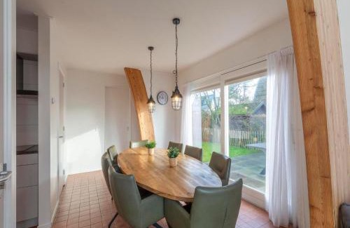 Callantsoog Casa | Coastal Villa with Jacuzzi