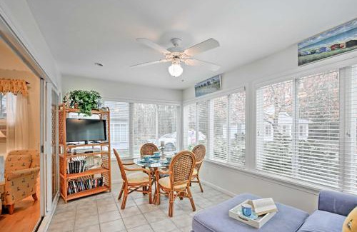 Summer Village Casa | Coastal Wells Cottage with Access to Game Room and Gym