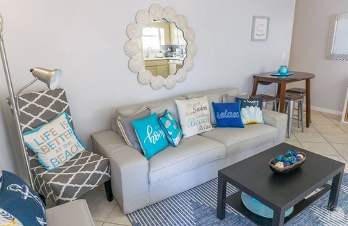 WaterSound West Beach Condominio | CoastalBungalow-Renovated 2BR/2BA Beachside Villa!
