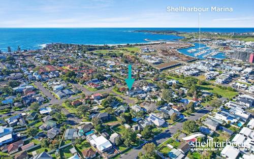 Shellharbour Casa | Coastline Cove - Modern Townhome Oasis