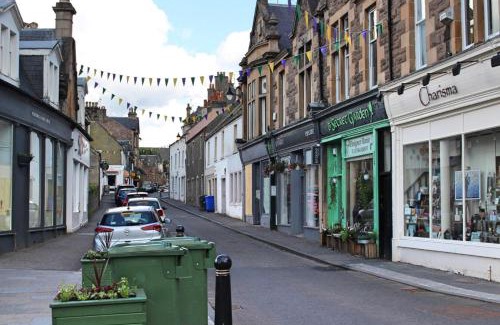 Dunblane Casa | Cobbler's Cottage