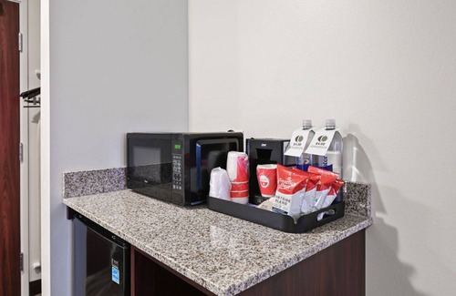 Mosinee Hotel | Cobblestone Hotel & Suites - Mosinee