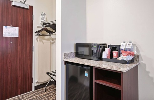 Mosinee Hotel | Cobblestone Hotel & Suites - Mosinee