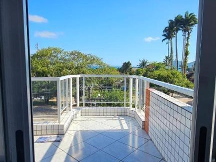 Praia da Enseada Apartamento | Cobertura a 300m da Praia