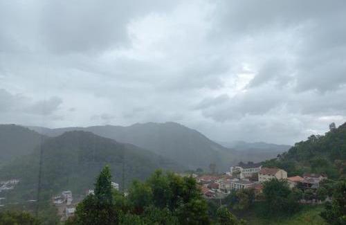 Domingos Martins Casa | Cobertura das Montanhas