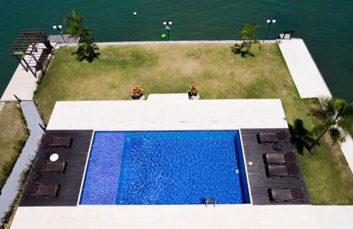 Caieira Apartamento | Cobertura de frente para mar!
