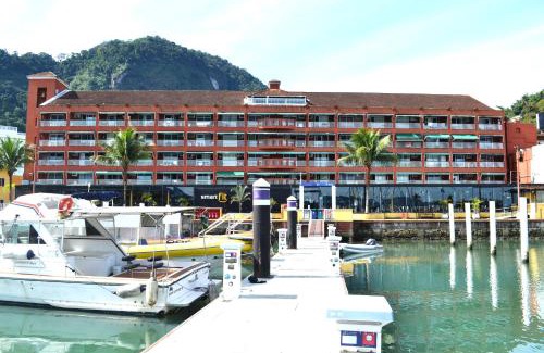 Marinas Apartamento | Cobertura frente mar , um andar , na Marina Piratas com estacionamento gratuito