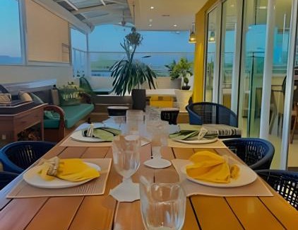 Porto das Dunas Casa | Cobertura Premium com Jacuzzi no GolfVille Resort Por Casamarinn