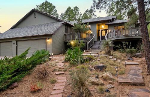 Flagstaff Casa | Coburn Cabin @ Country Club Game Room New Central AC Pet and Family-Friendly
