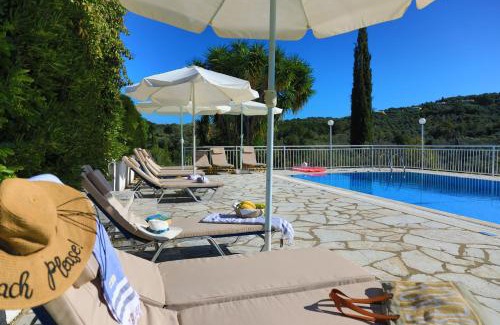 Petaleia Apartamento | Cochelli Upper Pool Walk to beach AC WiFi