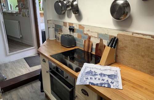 Heysham Cabaña | Cockle Bay Cottage