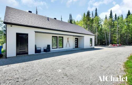 Petite-Riviere-Saint-Francois Chalet De Esquí | Cocotte d'hiver - Chalereux avec Foyer intérieur