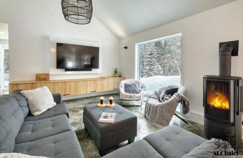 Petite-Riviere-Saint-Francois Chalet De Esquí | Cocotte d'hiver - Chalereux avec Foyer intérieur