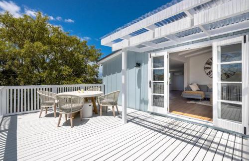 Oneroa Casa | Coco Grove Oneroa - Luxe Escape with Spa Pool