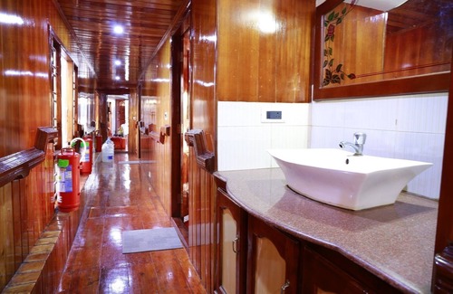 Alappuzha Hotel | Coco HouseBoat