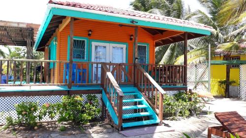 Surfside Hotel | Coco's Beachfront Cabanas