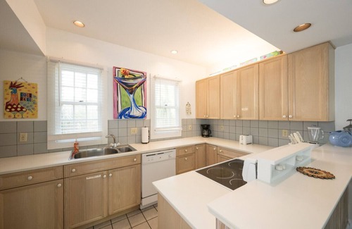 White Street Gallery District Casa | Coco's Poolside Retreat