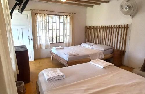 San Bernardo del Viento Casa | Coco y arena cabaña frente al mar, lejos del turismo y cerca a los manglares