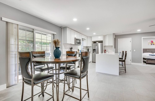 College Manor Casa | Cocoa Home w/ Large Yard: 3 Mi to Indian River!