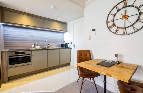York Apartamento | Nuevo estudio junto al río