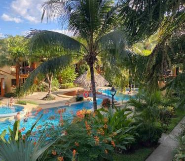 Coco Casa | Cocomarindo Breeze Condo And Amazing Pool