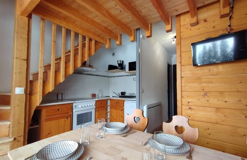 Mieussy Apartamento | Cocon Alpin - Praz de Lys Sommand Duplex aux Pieds des Pistes Avec vue Montagne