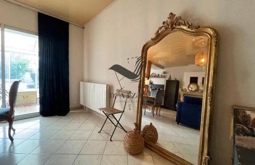 Rochefort Casa | Cocon Bleu - Maison idéalement située avec jardin
