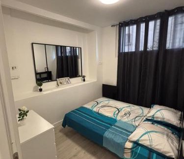 Arpajon Apartamento | COCON Cosy - Free Parking - City Center