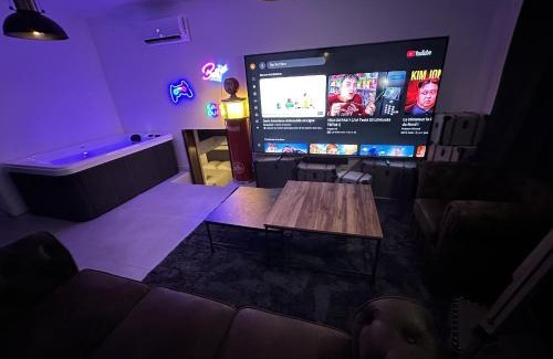 Pessac Apartamento | Cocon Jacuzzi et cinéma 4K P