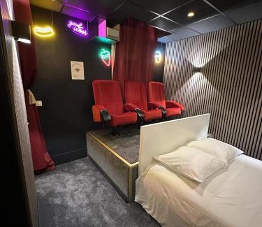 Nansouty-Saint-Genes Apartamento | Cocon Jacuzzi et cinéma 4K B