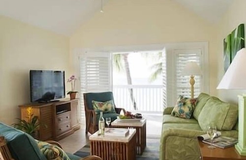 Old Town Complejo | Coconut Beach Resort, Great Location, Hot Tub!