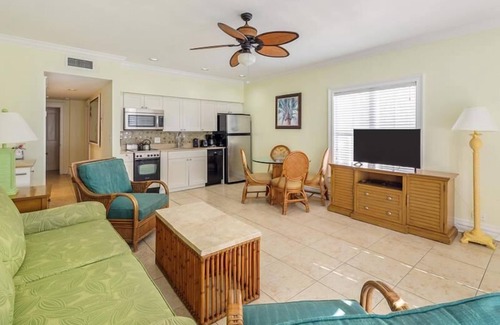 Old Town Complejo | Coconut Beach Resort Timeshare
