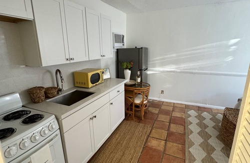 Harbordale Cabaña | Coconut Cottage 1 bed & 1 bath