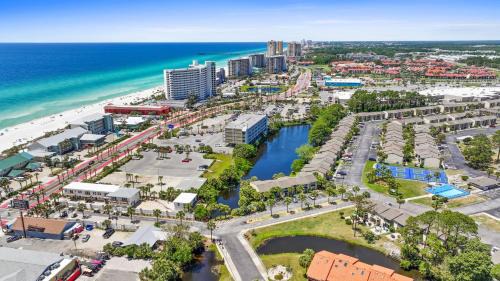 Panama City Beach Casa | Coconut Cottage