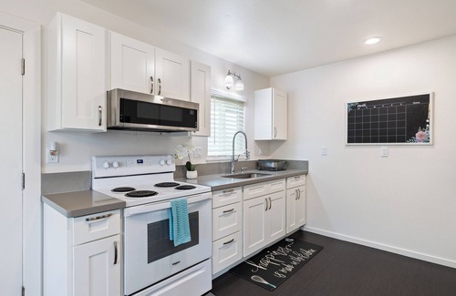 Kahuku Casa | "Coconut Crest Cottage"