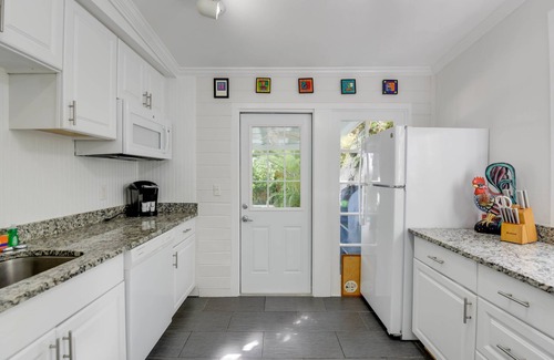 Downtown Casa | Coconut Palm by Brightwild Island Home w Pool