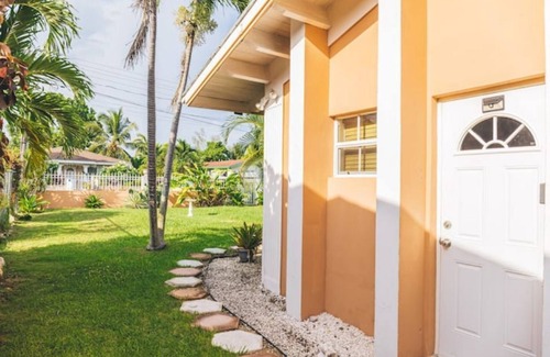 Nassau Apartamento | COCONUT PALM HIDEAWAY-QUEEN