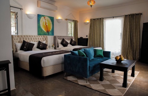Kololi Hotel | Coconut Residence & Spa