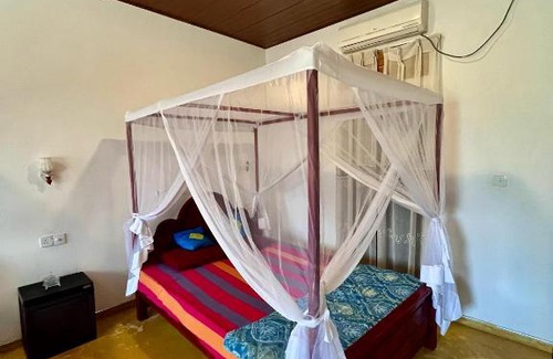 Tangalle Hotel | coconut Tree beach house