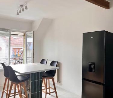 Argenteuil Apartamento | Cocoon d'Argenteuil - city center, close to Paris & SNCF train station