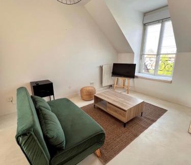 Argenteuil Apartamento | Cocoon d'Argenteuil - city center, close to Paris & SNCF train station
