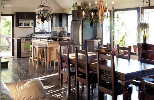 Magog Chalet De Esquí | Cocooning and spa Mount Orford ski cottage. Pet-Friendly!