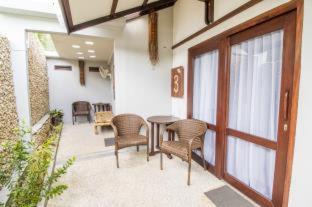 Bitung Cabina | Cocotinos Lembeh a Boutique Dive Lodge