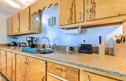 Theodore Apartamento | Coden Vacation Rental w/ Bay Access!