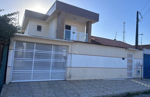 Itanhaem Casa | Coelhos House 🏖️ Townhouse with swimming pool and gourmet area, close to the beach!