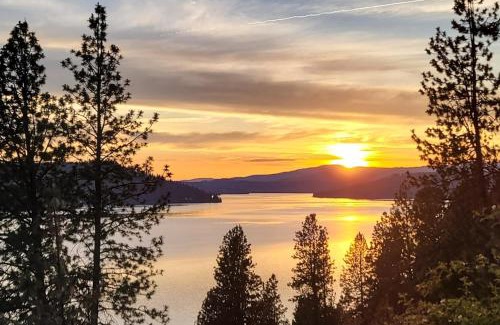 Harrison Casa | Coeur d'Alene Cottage