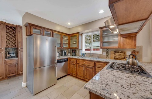 Garden District Casa | Coeur d’Alene Place | Casa mejorada en el corazón del centro de Coeur d’Alene
