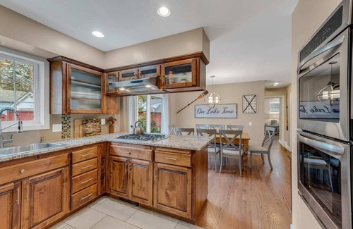 Garden District Casa | Coeur d’Alene Place | Casa mejorada en el corazón del centro de Coeur d’Alene