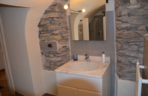 Cogne Apartamento | Cogne. apartamento de prestigio frente a los jardines de San Orso. Estacionamiento y WiFi